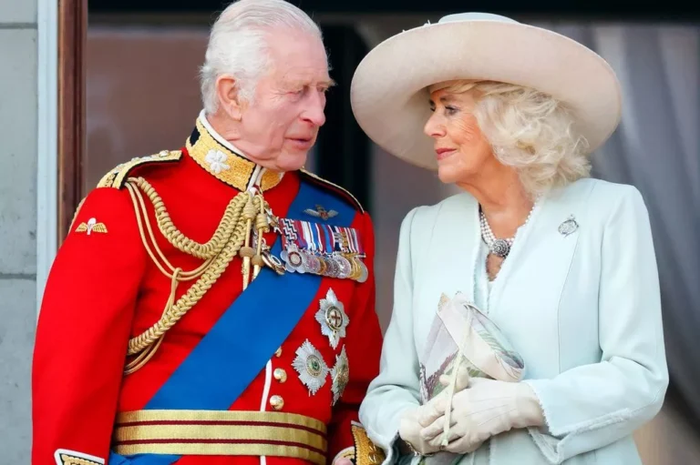King Charles made ’emotional’ confession to Queen Camilla after health battle, lip reader says
