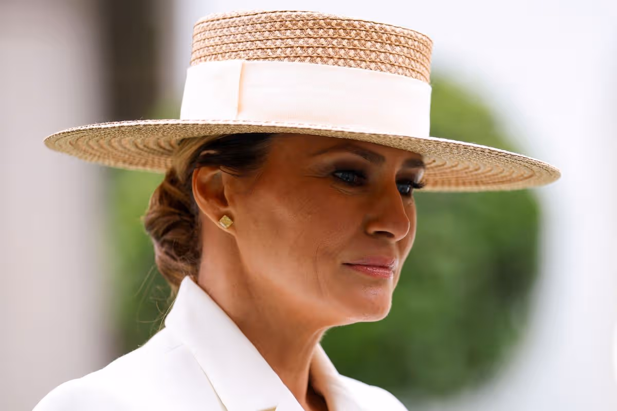 Melania's demand to Trump prompts unexpected response exposed by lip reader