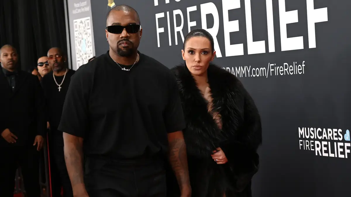 Lip reader 'revealed' Kanye West's bold command to Bianca Censori before she exposed herself at Grammys